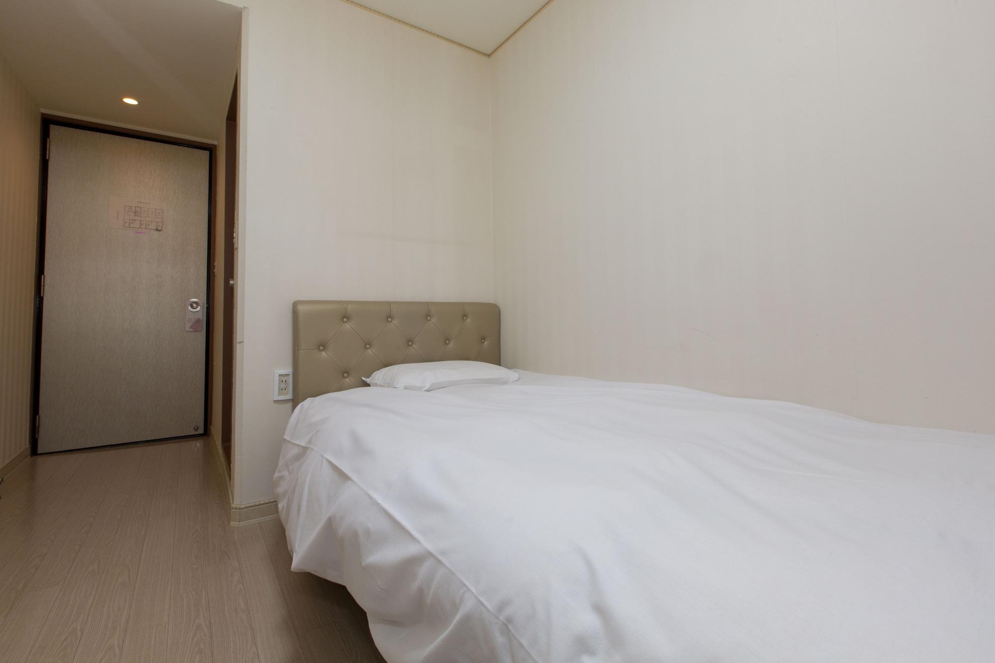 Hotel Empire In Shinjuku Токио Екстериор снимка