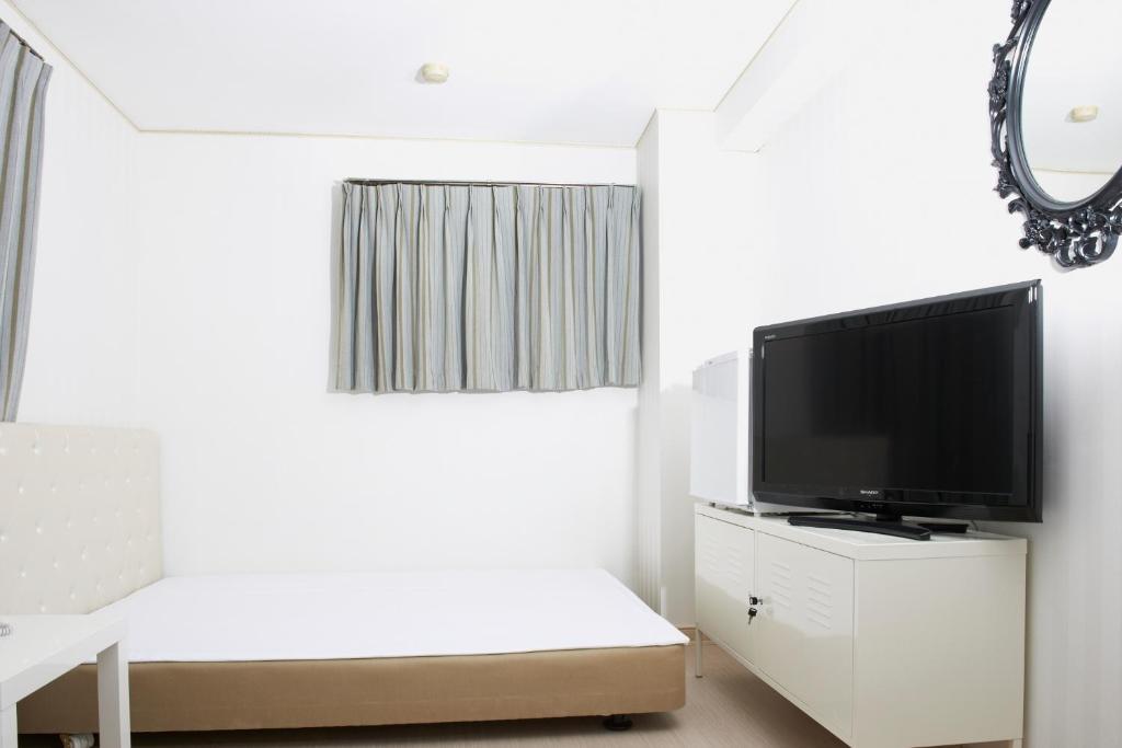 Hotel Empire In Shinjuku Токио Стая снимка